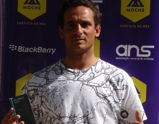 António Silva vence Prémio “MOCHE Surfista do Mês de Abril