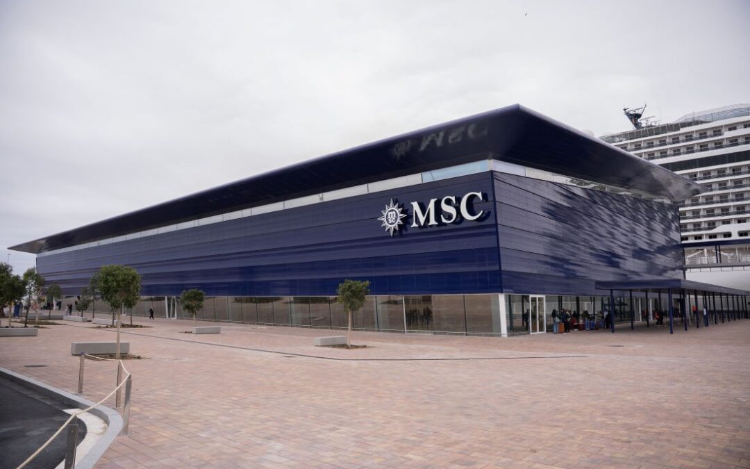 Novo terminal de cruzeiros da MSC Cruzeiros em Barcelona recebeu o seu primeiro passageiro no MSC Fantasia