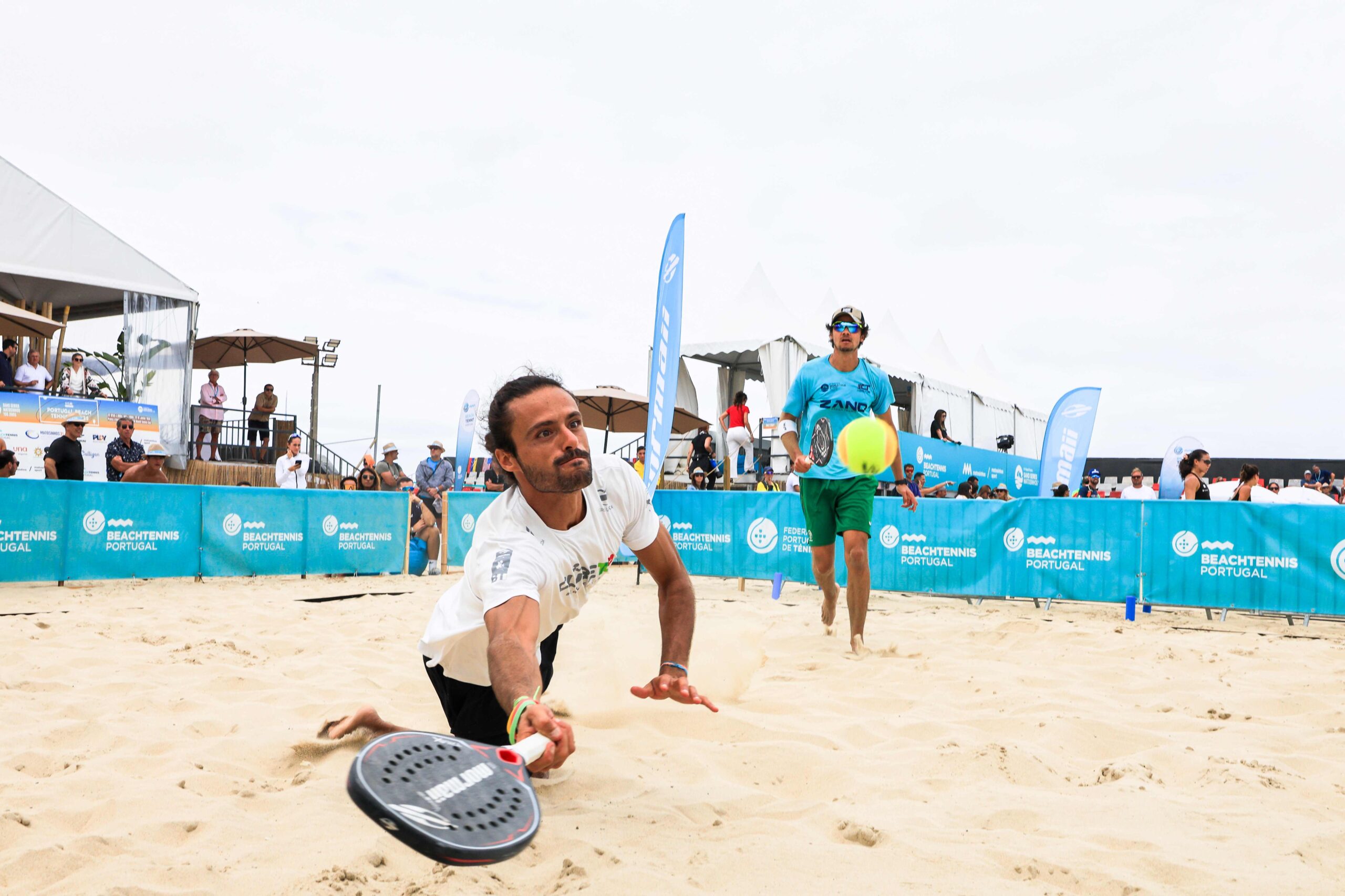 Portimão recebe etapa internacional de ténis de praia na Praia da Rocha entre 1 e 7 de junho