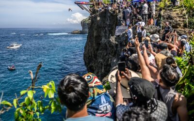 Aidan Heslop e Rhiannan Iffland venceram etapa inaugural do Red Bull Cliff Diving em Bali