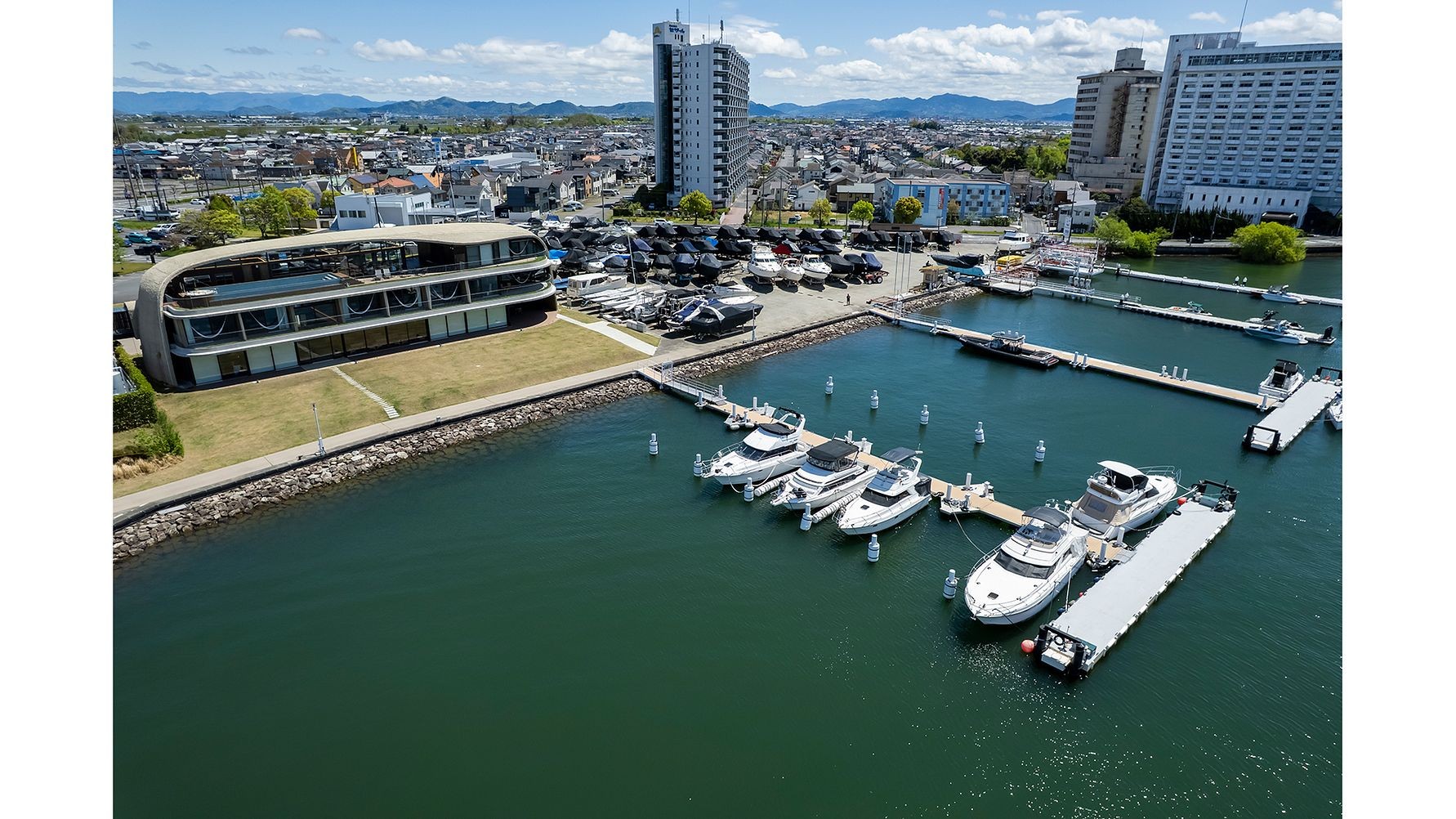 yanmar-sunset-marina