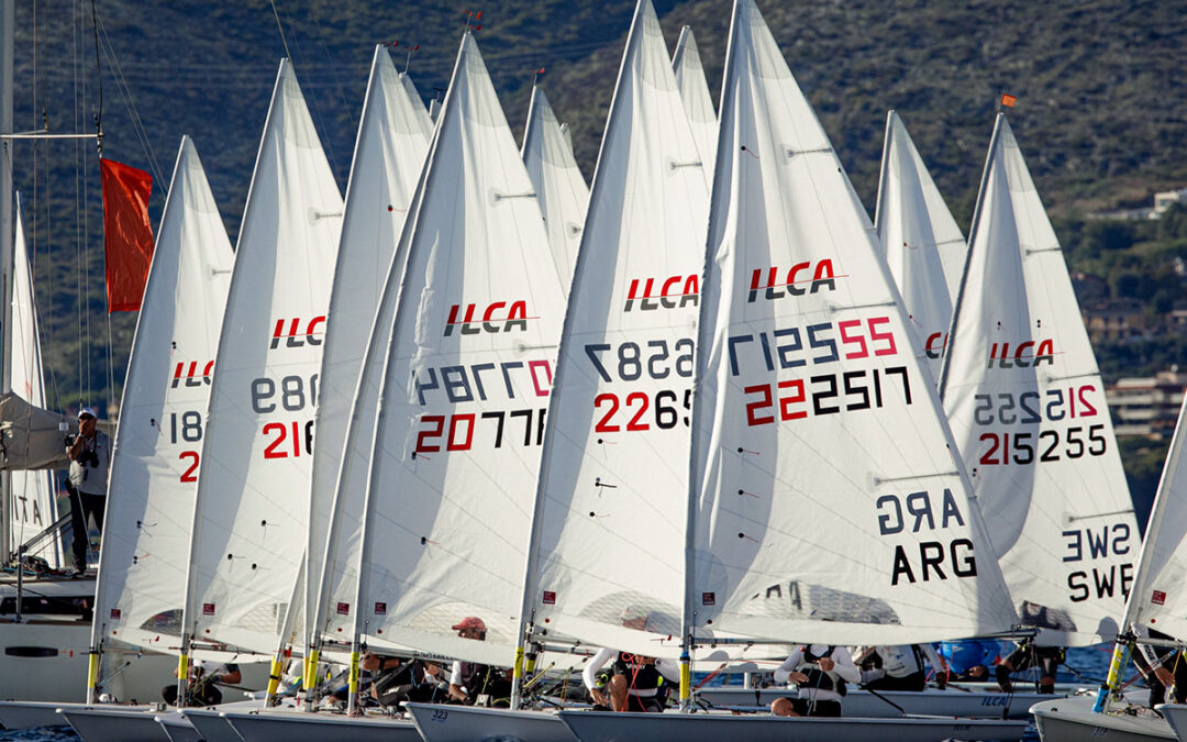 Mundial de Masters de ILCA 7 arranca em Atenas com 86 velejadores de 20 países