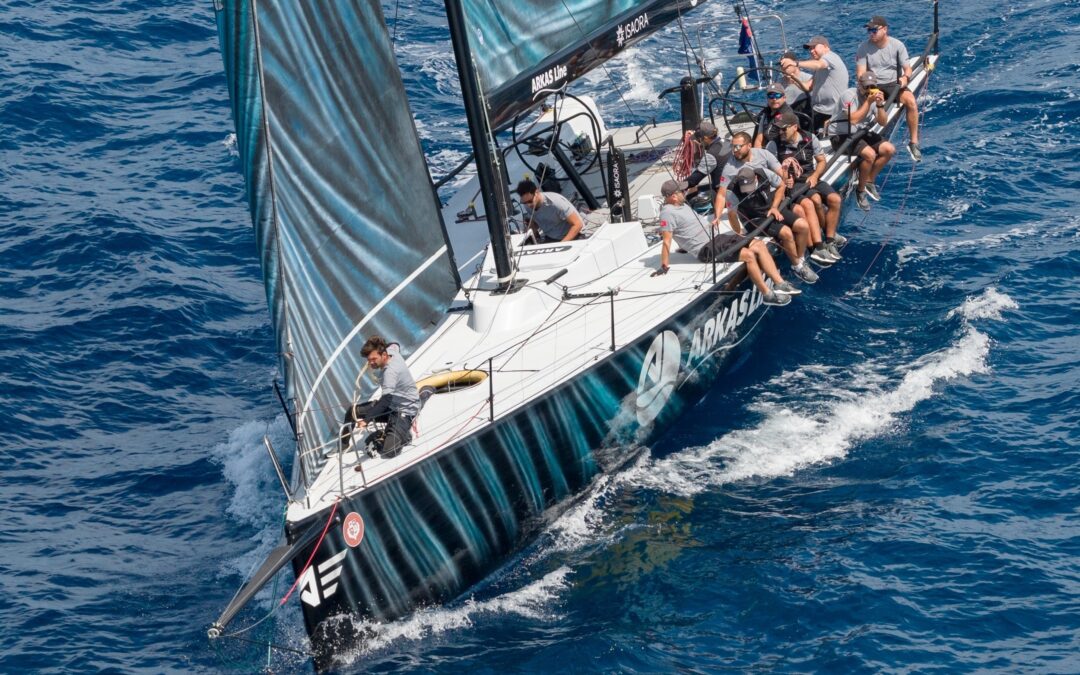 Arkas Blue Moon vence a Loro Piana Giraglia em tempo corrigido