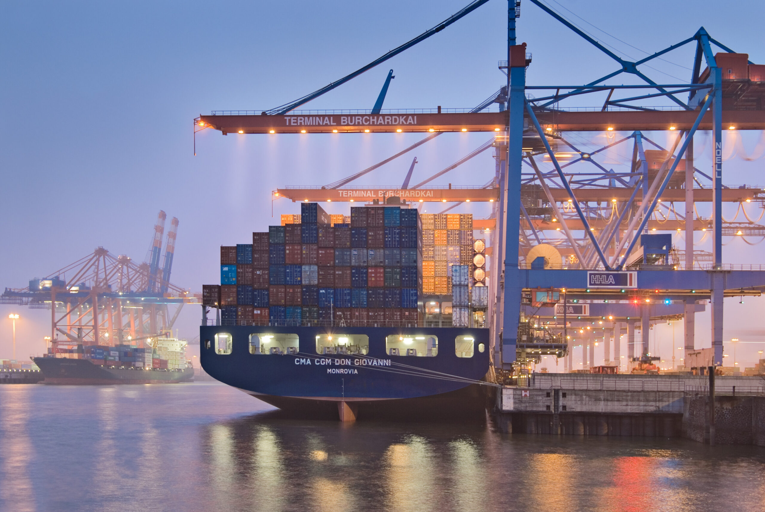 containerhafen-waltershof-PortodeHamburgo