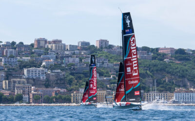 Emirates Team New Zealand faz primeiro treino na baía de Nápoles