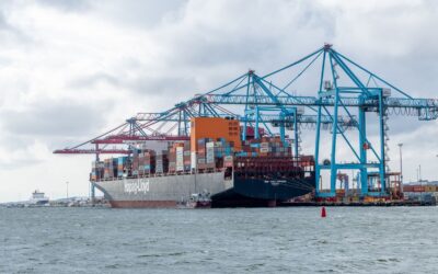 Porto de Gotemburgo mantém contentores em máximos e reforça ligações directas à Ásia