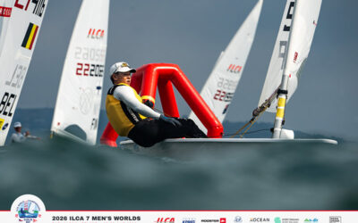 Ryan Lo reforça liderança no Mundial de ILCA 7 na Irlanda