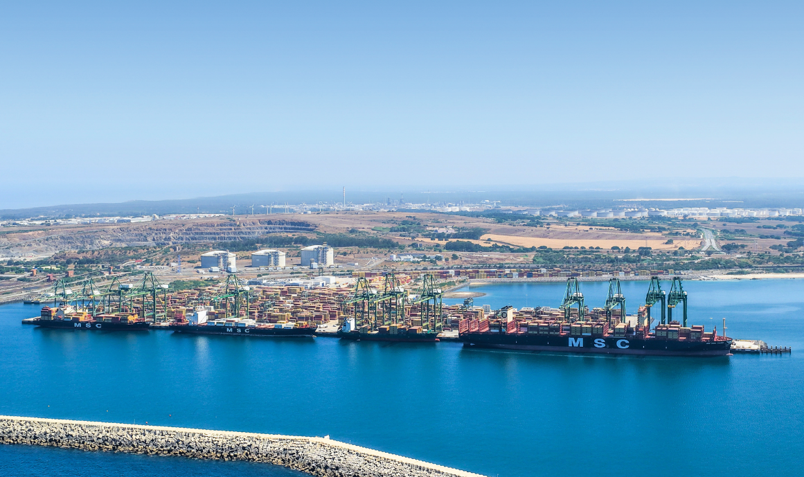 PR32_Porto de Sines alcança novo máximo mensal em contentores