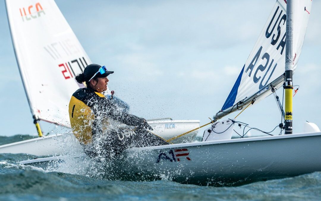 Charlotte Rose lidera Mundial feminino de ILCA 6 após fase preliminar