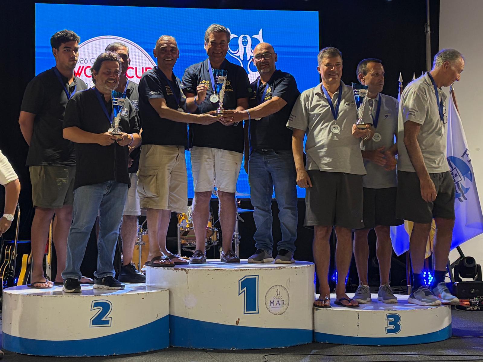 Pódio da competição Masters da Taça do Mundo CMAS
